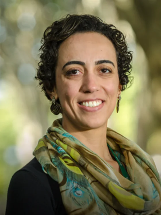 Profa. Marina Moura