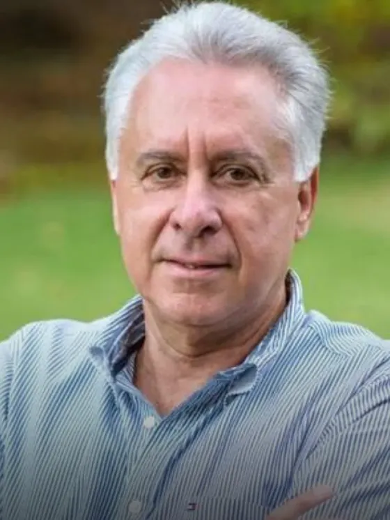 Prof. Acelino Alfenas