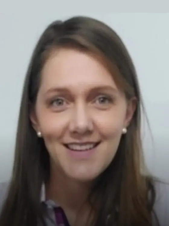 Profa. Fernanda Schultais