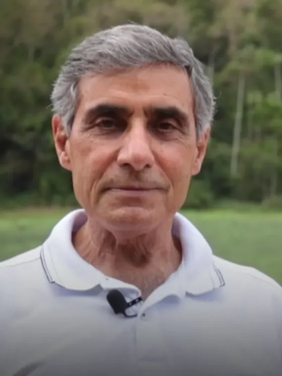 Prof. Nairam Félix