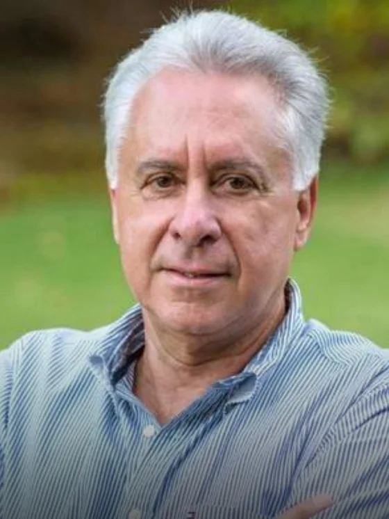 Prof. Acelino Alfenas
